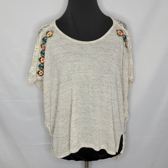 Sloane Rouge Cream Lace back side split - Picture 2 of 16